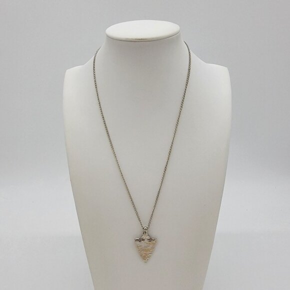 Vintage Hammered Spearhead Pendant Necklace 17" Chain Marked Taiwan - Picture 1 of 4